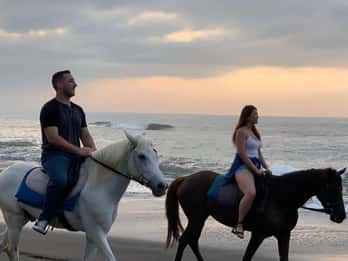Seminyak: Avventura a cavallo a Bali con tramonto incluso