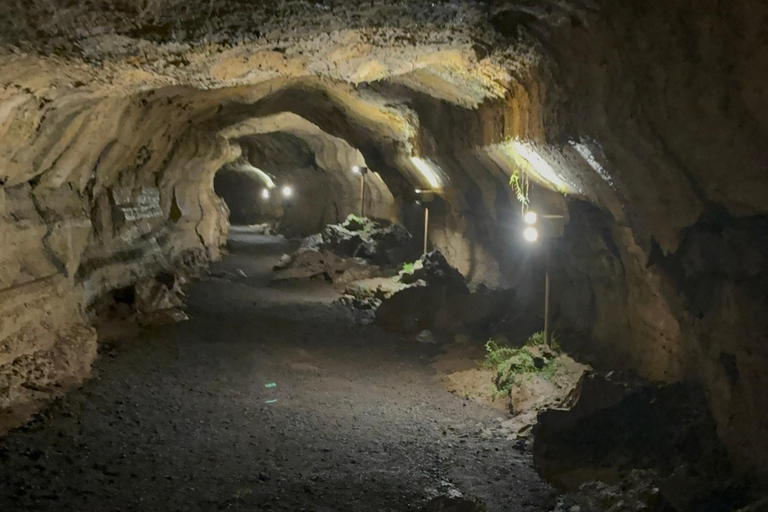 Trasferimenti aeroportuali e tour di rilievo con GPS delle GalapagosTrasferimenti e tour per le Galapagos Getaway