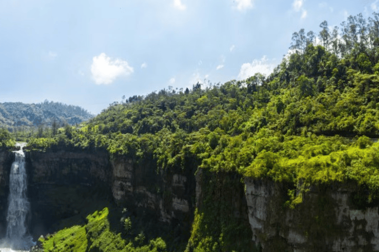 BOGOTÁ: CACHOEIRA LA CHORRERA