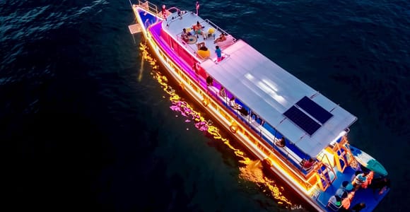 Krabi 8-Island Sunset Cruise: Free-Flow Wine & Plankton