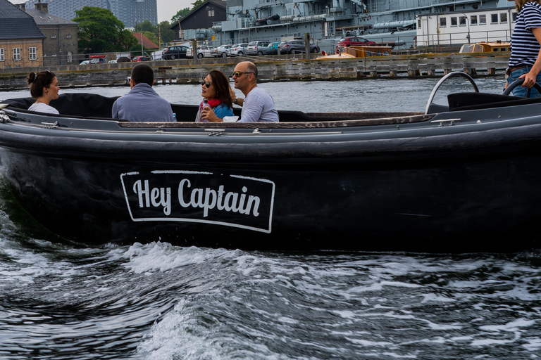 Copenhagen: Hidden Gems 2hr Social Boat Tour