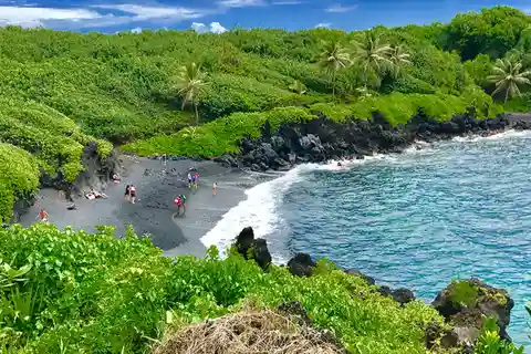 Maui: Private Island Tour with Meals & Snorkeling