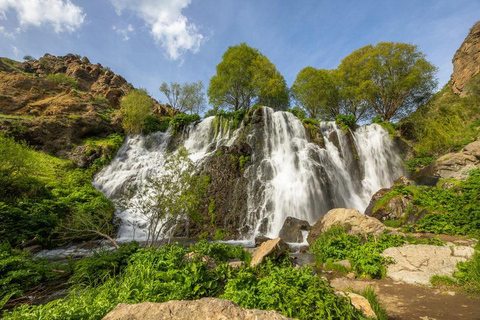 Yerevan: Private Tour with Guide & Transfer to Syunik
