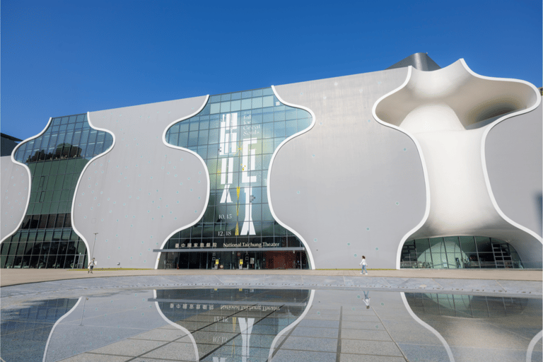 From Taipei: Taichung Must-Visit Day Tour Join-in Tour