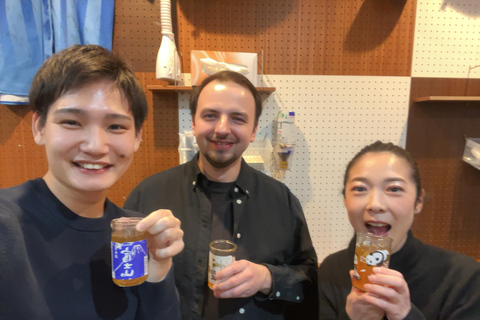 Retro Yokohama Bar Hopping 101 Tour w Noge_3 godz.Retro Yokohama Bar Hopping 101 dla początkujących w Noge