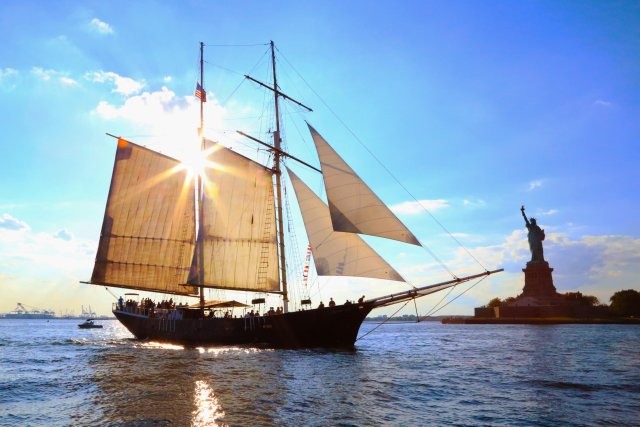 NYC: Epic Tall Ship Sunset Jazz Sail with Wine Option