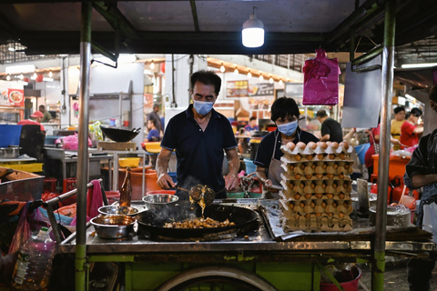Ayer Itam: Kek Lok Si, Laksas, Lok Lok Street Food Dinner