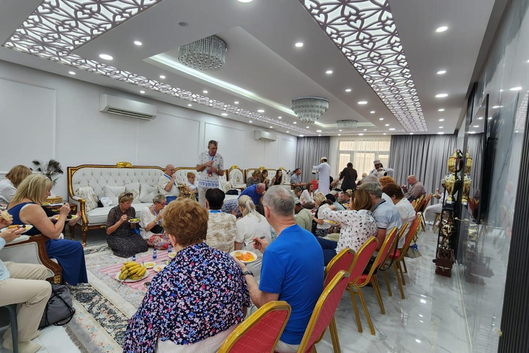 From Muscat: Authentic Omani Dinner with a Local Family