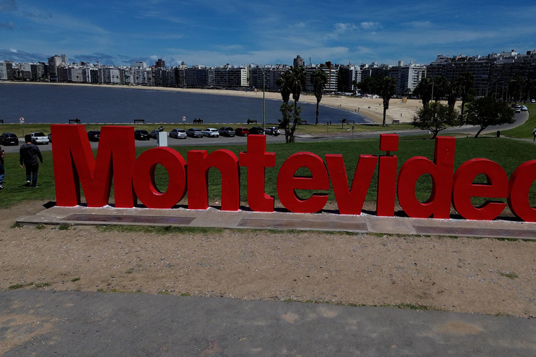 Montevideo: 3.5-Hour Private City Tour with a Local Guide and Stops
