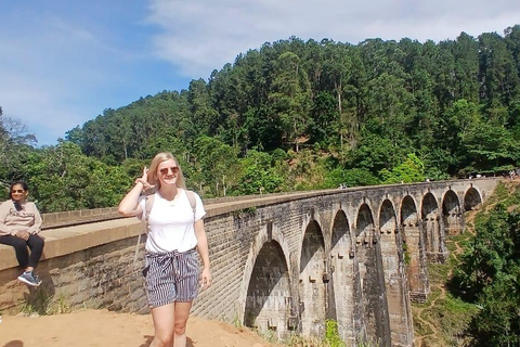 ELLA Lipton Seat Tea Test & Pluck 9Arch, Waterfalls, & Food Lipton's Seat, Little Adam Peak, 9 Arch, Ravana Waterfalls