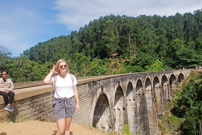 ELLA Lipton Seat Tea Test & Pluck 9Arch, Waterfalls, & Food Lipton's Seat, Little Adam Peak, 9 Arch, Ravana Waterfalls