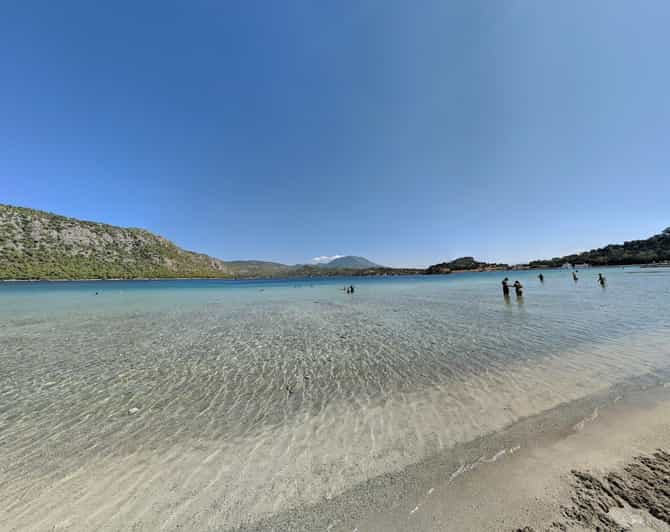 Tour in Heraion (Sanctuary of Hera) and Lake Vouliagmeni
