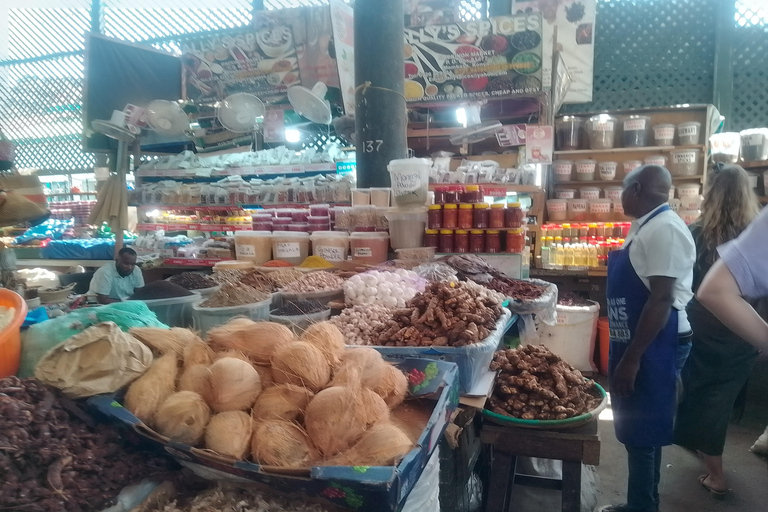 Mombasa: Fort Jesus, Old Town Art, Food and Spice Tour