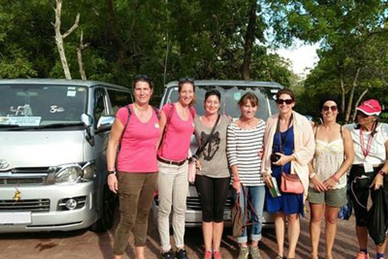 Sri Lanka Private Car or Van Rental with Driver per DayMini Van Rental