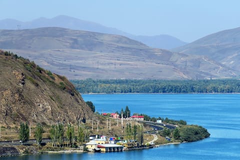 Ereván: Excursión Privada Guiada por el Lago Sevan