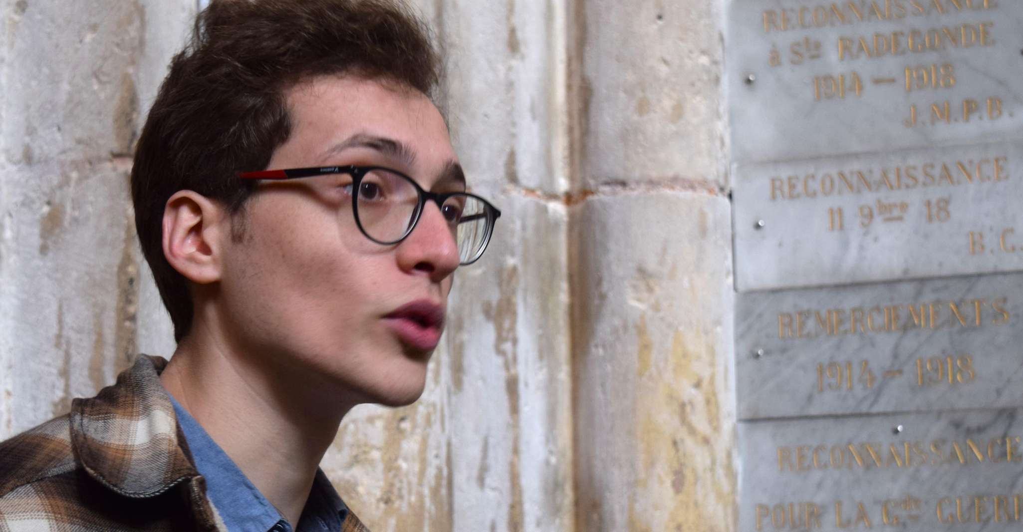 Tour delle chiese cattoliche di Poitiers - Hizvo