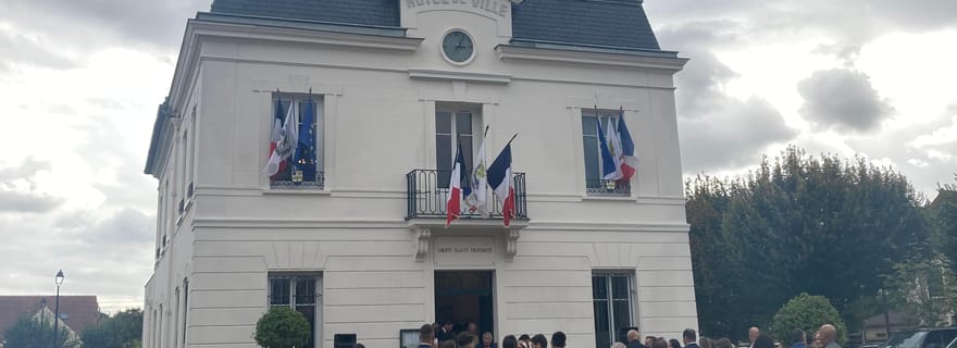 Visite en voiture classique Paris Chantilly Versailles Auvers