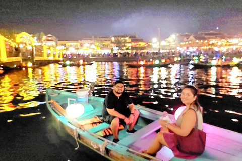 Billet d&#039;entrée à Hoi An+bateau lâcher de lanternes fleurs+eau