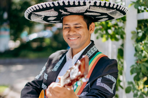 CDMX : visite guidée sur le thème de la lutte libre, du mezcal, de la tequila et spectacle en directVisite de l'Arena México (disponible les mardis, vendredis et dimanches)