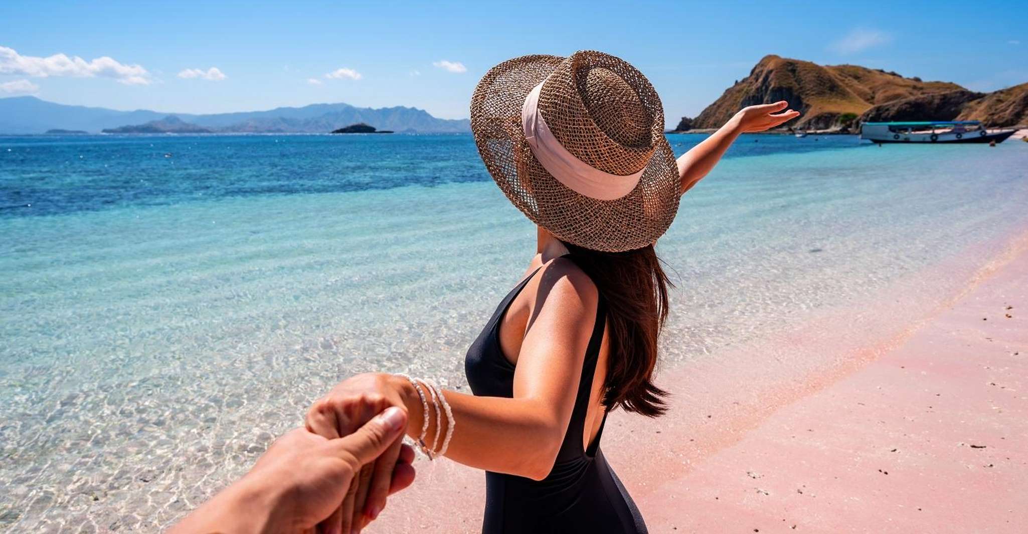 Labuan Bajo وSwim وSlurkel جزيرة كومود مع الغداء - Hizvo