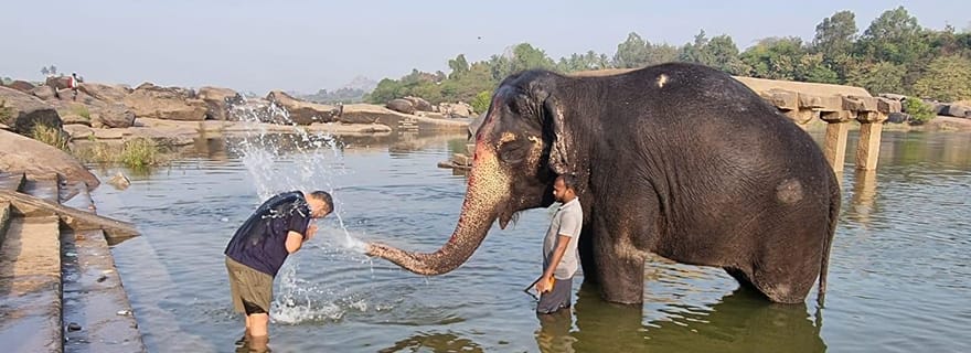 Hampi : Visite guidée privée de 2 jours au départ de Bangalore