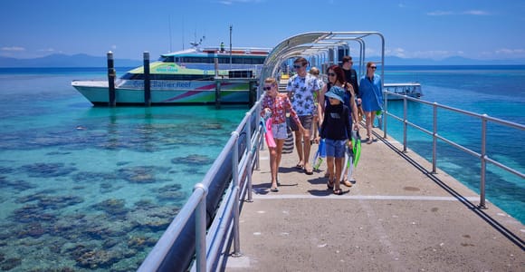 From Cairns: Full-Day Green Island Cruise
