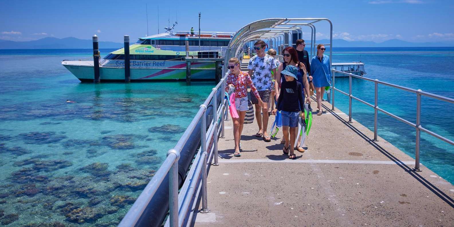 From Cairns: Full-Day Green Island Cruise
