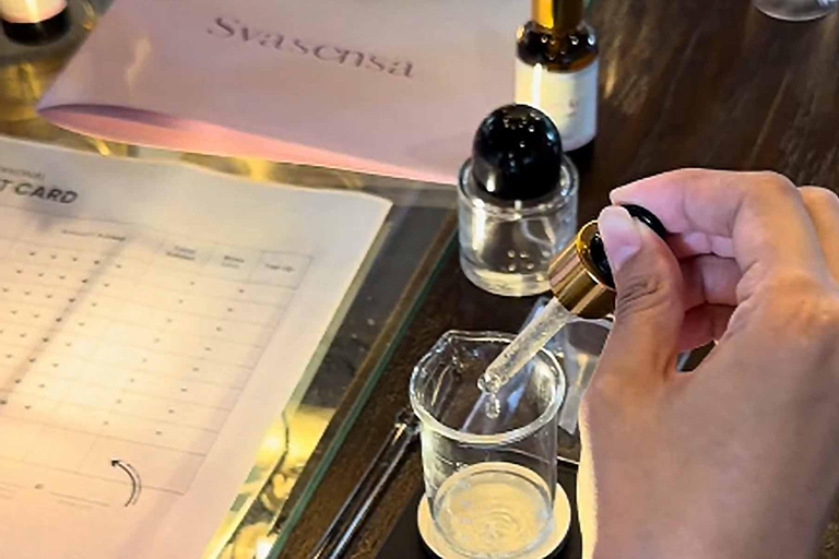 Gianyar: Laboratorio di creazione di profumiSessione di rosa (50 ml)