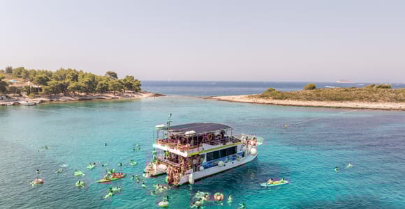 Split: Hvar, Brač, und Pakleni Kreuzfahrt mit Mittagessen und Getränken