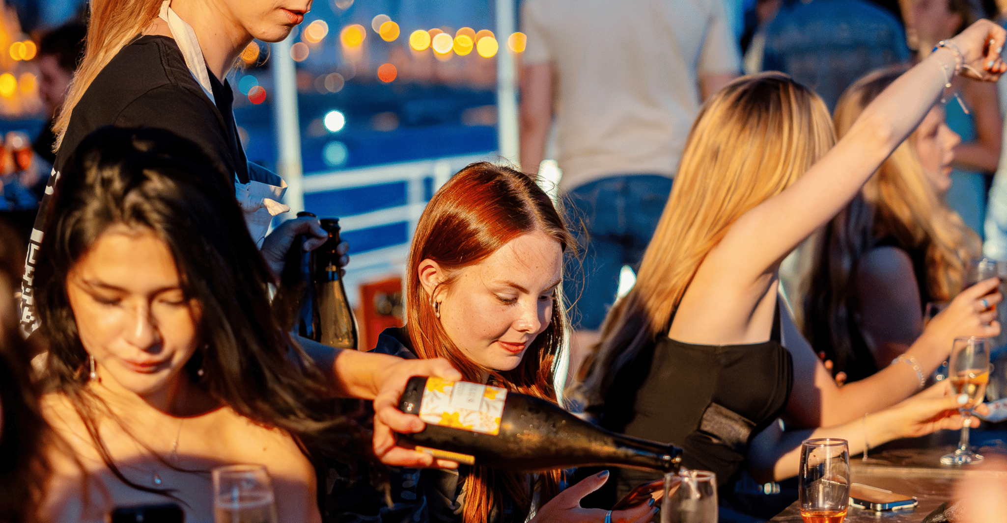 Budapest: Unlimited Prosecco, Beer and Aperol Spritz Cruise photo 14
