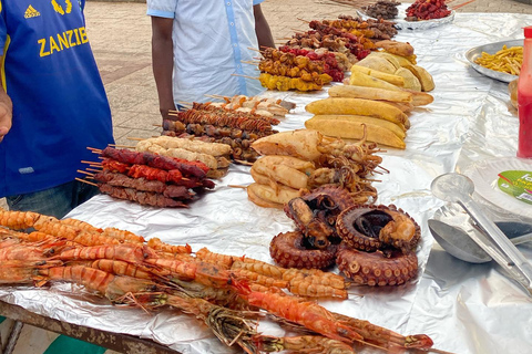 ZANZIBAR: STONE TOWN TOWN AND NIGHT MARKET