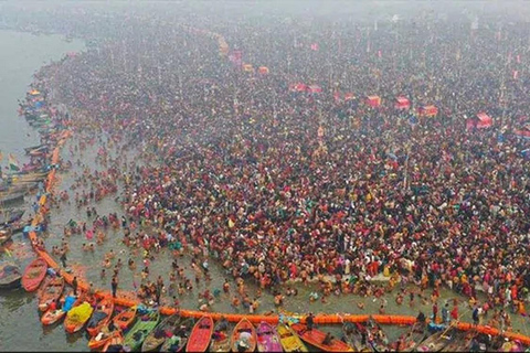 Från Varanasi: 4 dagar Varanasi - Prayagraj Kumbh Mela-turEndast transport