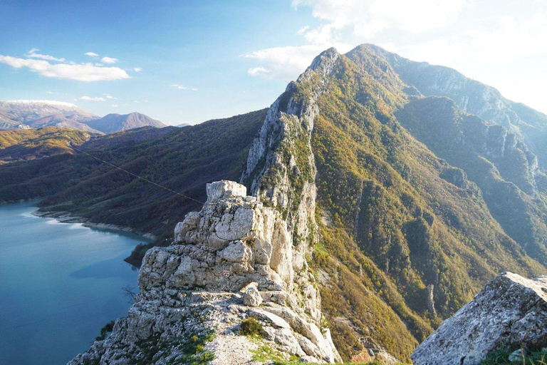 Desde Durres: Excursión de un día al Lago Bovilla, la Montaña Gamti y Kruja