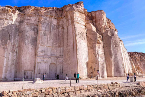 Excursión + Senderismo a la Ruta del Sillar y Culebrillas