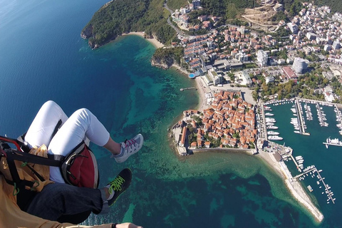 Parapente em Montenegro: Excursão aérea sobre a cidade velha de Budva