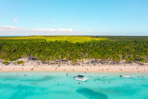 Punta Cana: Båttur till Isla Saona, öppen bar och lunchbufféPunta Cana: VIP Saona Island öppen bar &amp; lunchbuffé