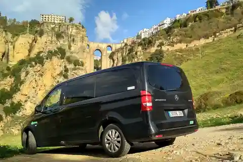 Sevilla: Privat envejstransport fra Sevilla til Ronda