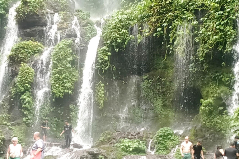 Lombok: Pick-up Port/Airport +Waterfall Tour+ Drop off Hotel Bangsal Port + Waterfall Tour + Drop-off Kuta Lombok Area