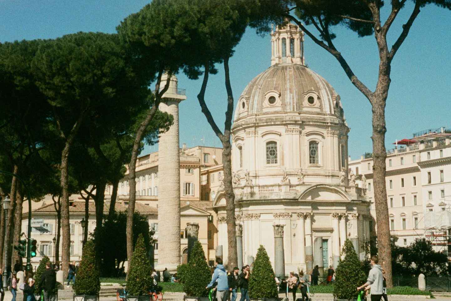 Roma: Passeggiata tra Piazze e Fontane