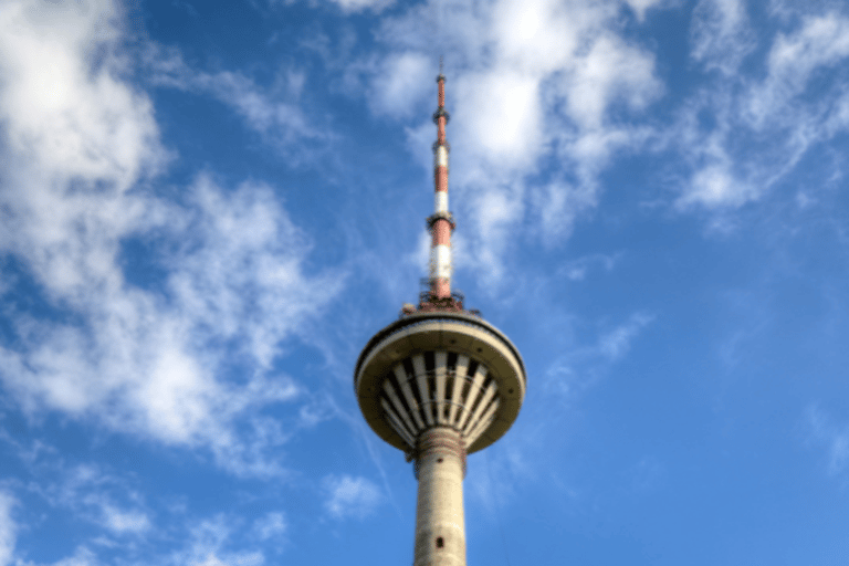 Tallinn : Visite guidée combinée des temps forts de cette ville merveilleuse !Tallinn : visite guidée combinée des temps forts de cette ville merveilleuse !