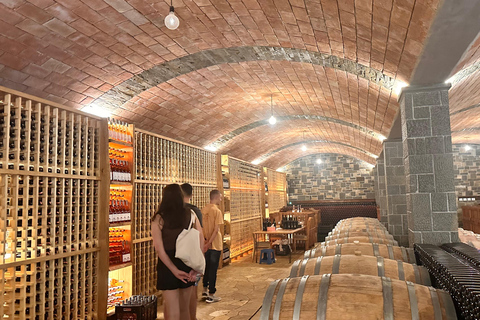 بيرات: جولة وتذوق نبيذ بوبا