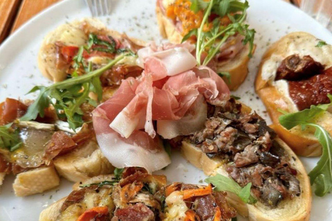 Venezia: Tour gastronomico al crepuscolo con degustazione di Cicchetti e Spritz