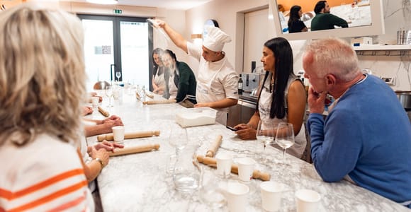 Rome: Pasta or Pizza Class, Gelato & Wine near Colosseum