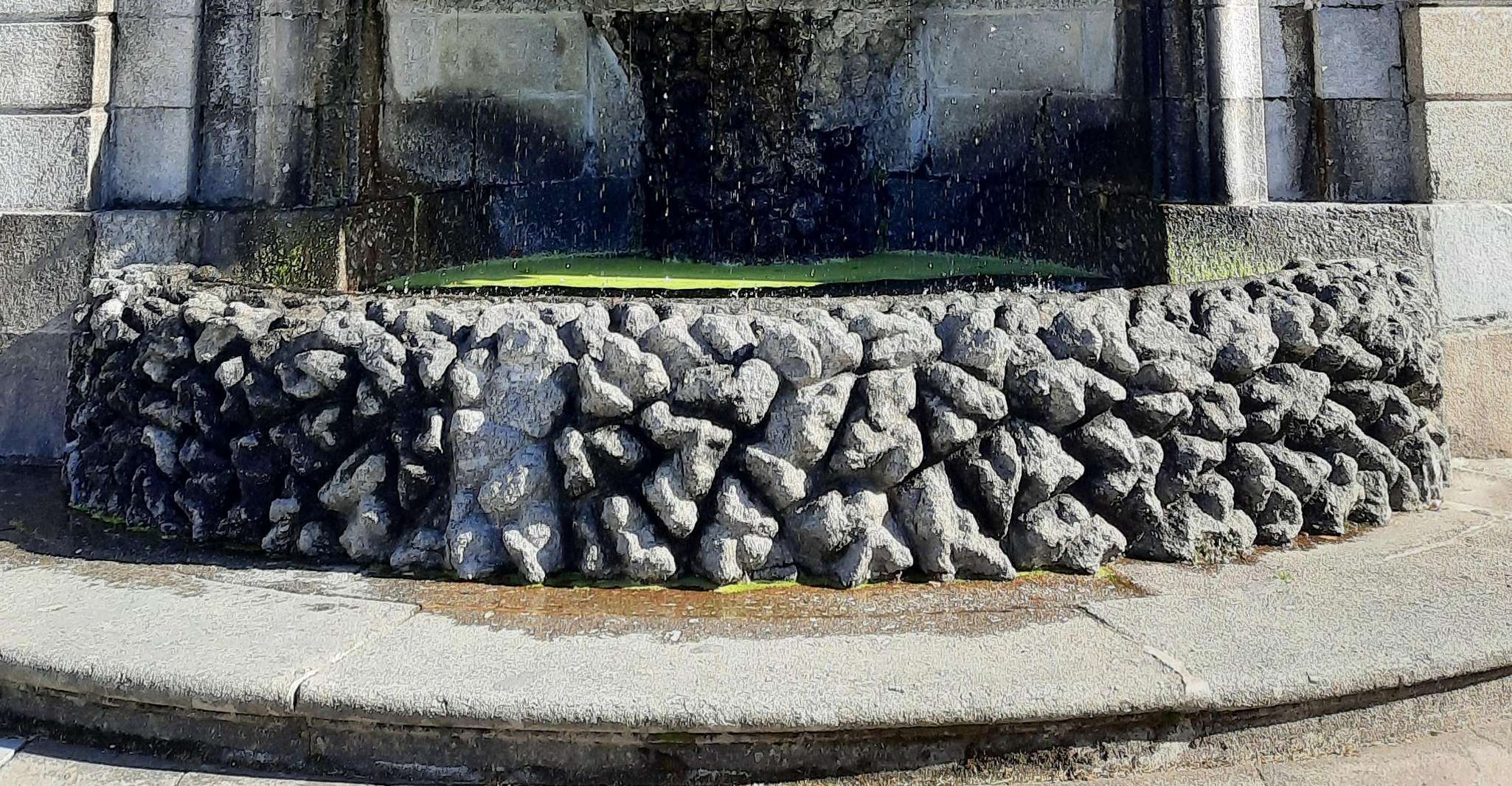 Braga and Guimarães Historical and Cultural Tour from Porto