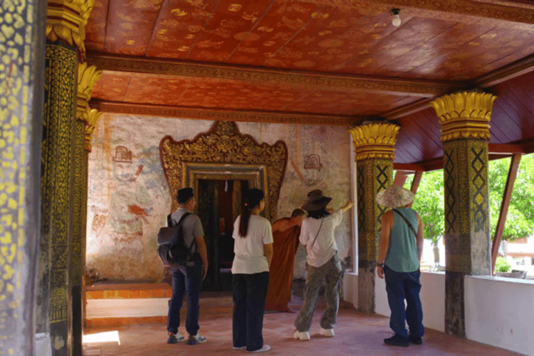 Luang Prabang: Xiengman Village Temple Half-Day Tour