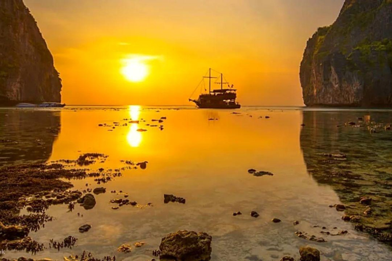 Aonang:Phi Phi Islands +Sunset 4 Islands Group by Speed boat Phi Phi+4 Islands/ Outside Ao Nang area