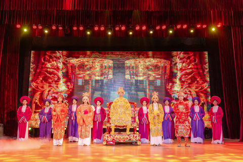 Da Nang : Spectacle d&#039;élégance traditionnelle vietnamienne Ao Dai