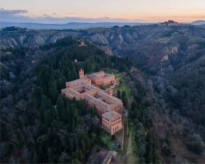 Priority Entry Tour to a Tuscan Abbey and Final Tasting