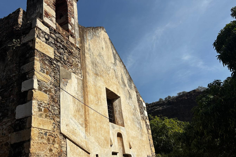 Cidade Velha - Private Tour to the First Historic City on Santiago Island Old Town - Private Tour to the First Historic City on Santiago Island