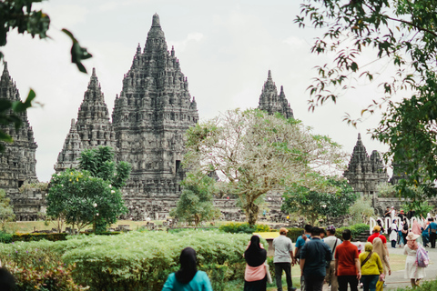 Yogyakarta: Private Merapi Jeep Lava Tour with Pickup